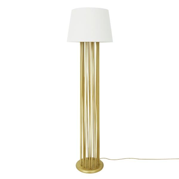 Designed to create a stunning visual presence, the Banjul floor lamp gives a soft and cozy light, great for an exclusive atmosphere. Ideal for hotel design projects, this contemporary floor lamp will fit naturally in a lobby entrance or in a lounge area.