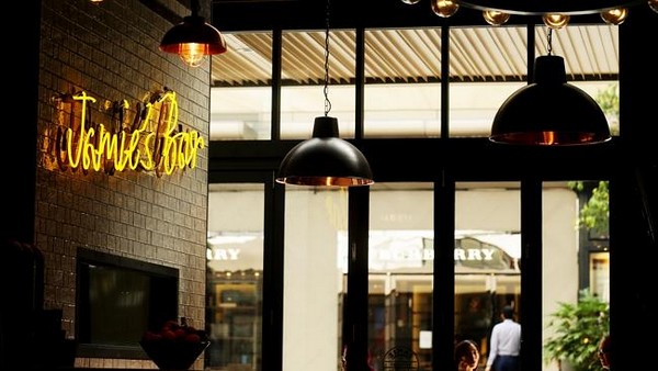 Industrial pendant lighting at Jamie's Italian restaurant