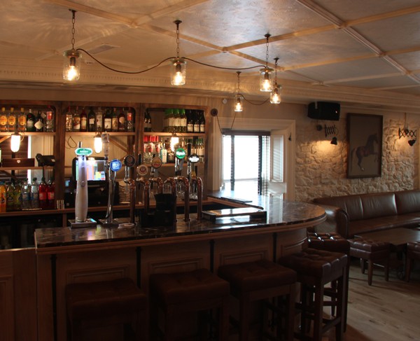 Our Industrial lighting fixtures feature in the old-school Magpie Inn, Dublin 