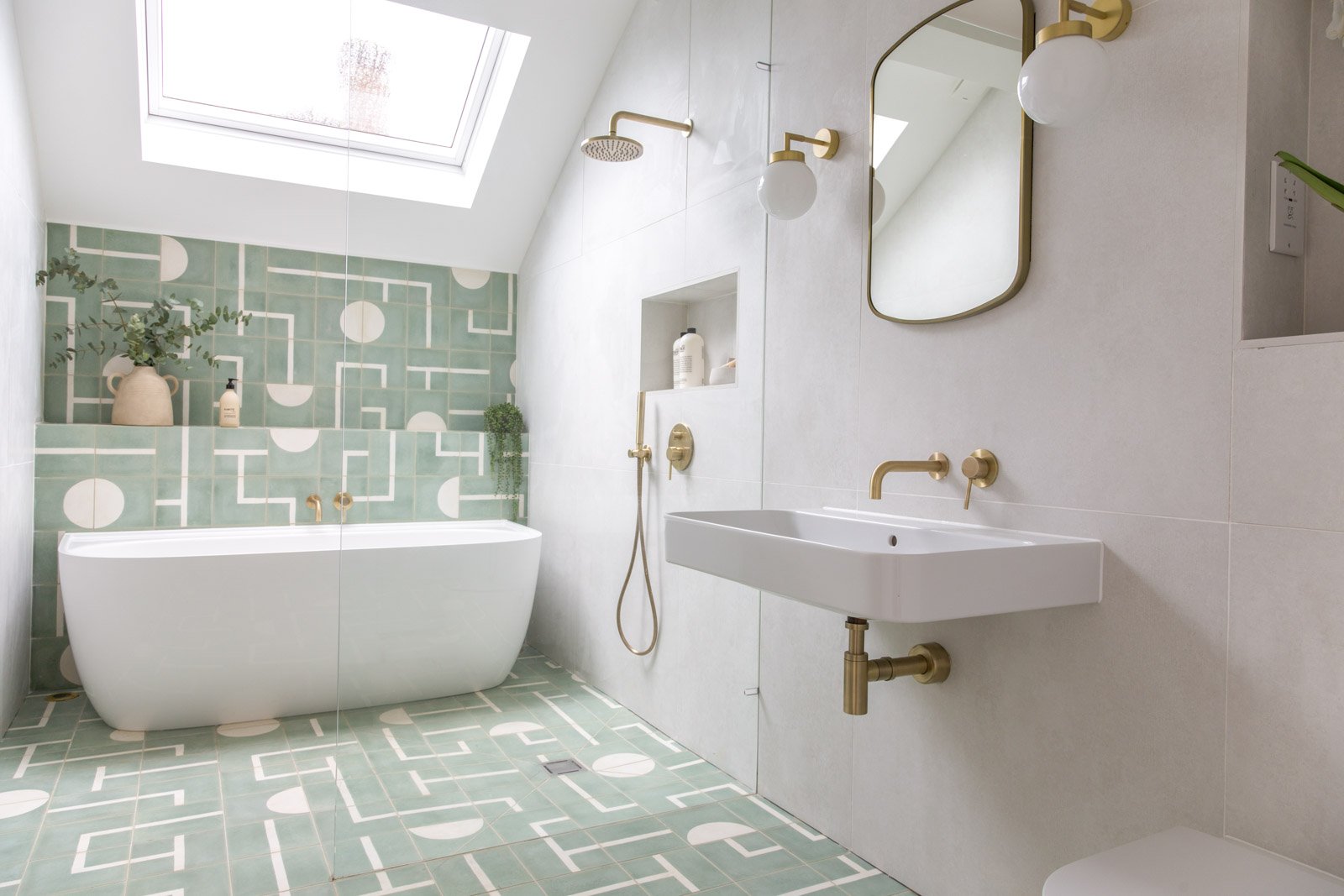 Bathroom lighting in George Clarke's 'Ugly house to Lovely House'
