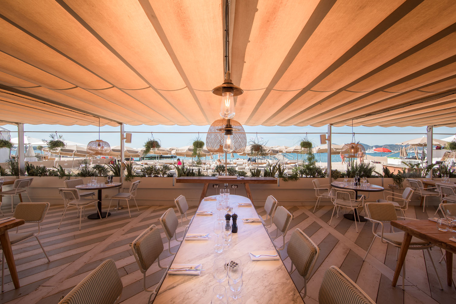 This Cannes beachfront hotel features our vintage-style outdoor lights