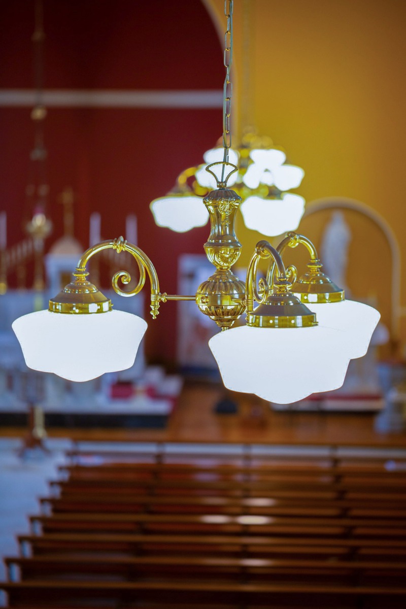 clones-1920s-schoolhouse-chandelier