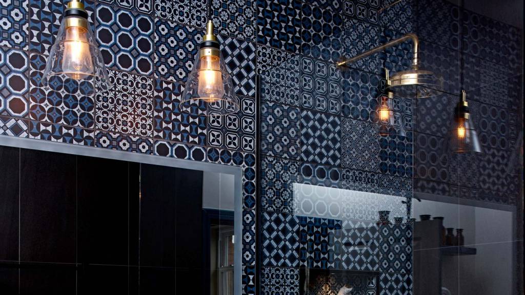 Our Kairi bathroom pendants feature in this Georgian home