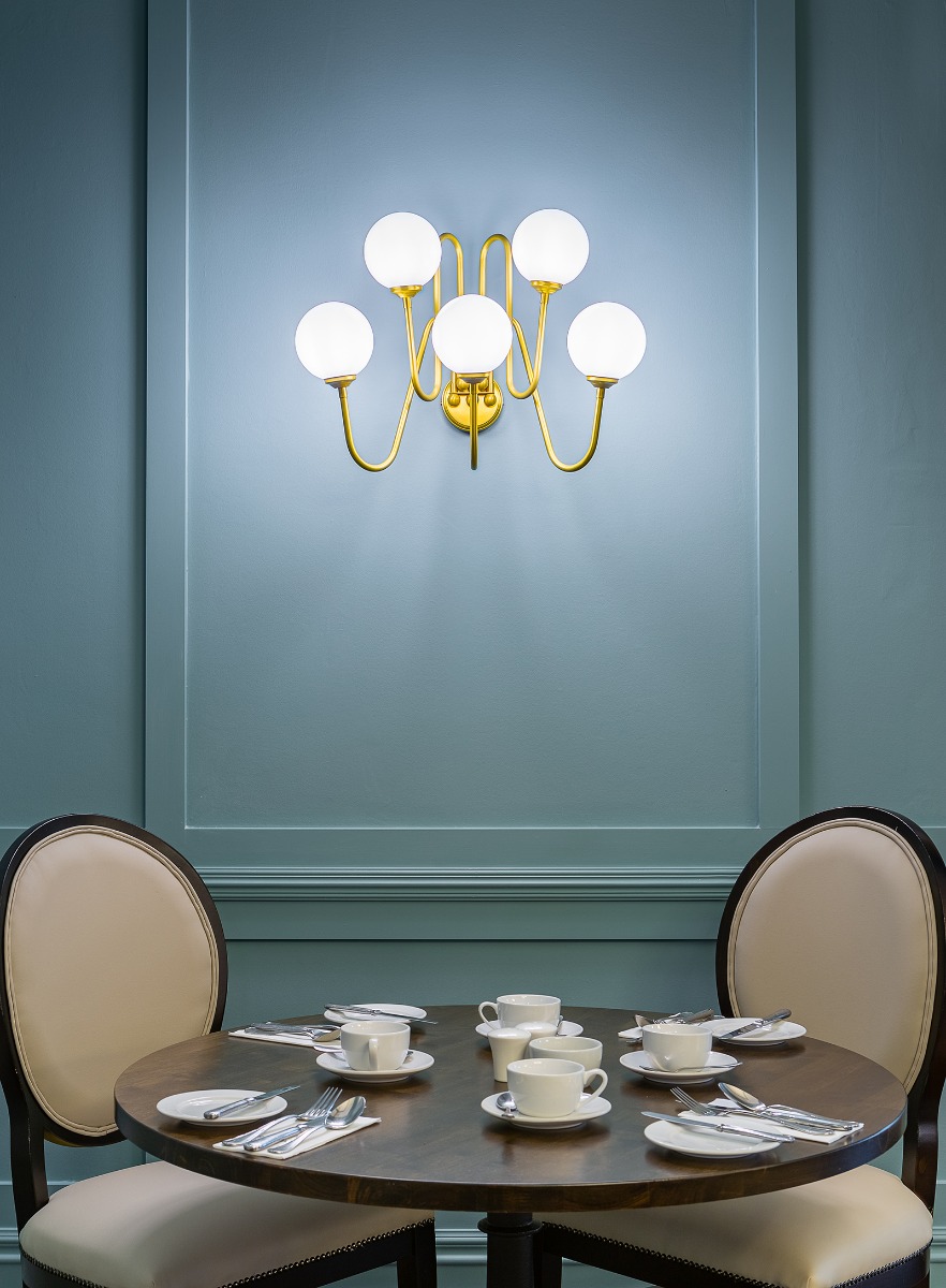 tailor-made-bespoke-lighting-in-the-heritage-hotel