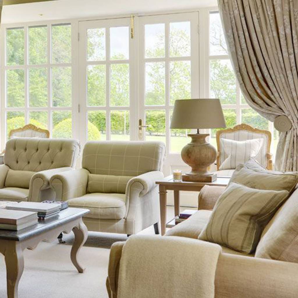 Helen Turkington Interiors is an interior design studio that created this classic living space