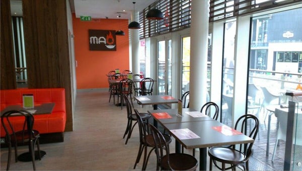 Located in the busy Dundrum shopping centre, Mao restaurant is an authentic Thai restaurant which features a number of lighting fixtures from Mullan Lighting 