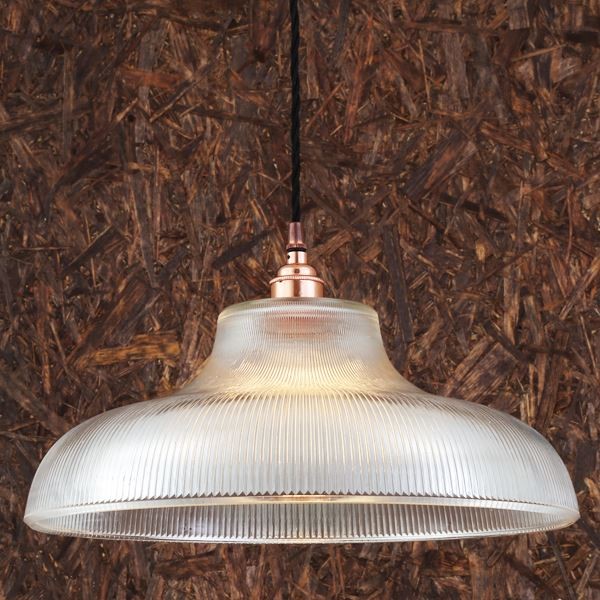Glitzy and glamorous, the Mono industrial railway pendant 38cm gives a sparkling vintage look perfect for any modern or contemporary space. This holophane pendant light provides an outstanding task lighting