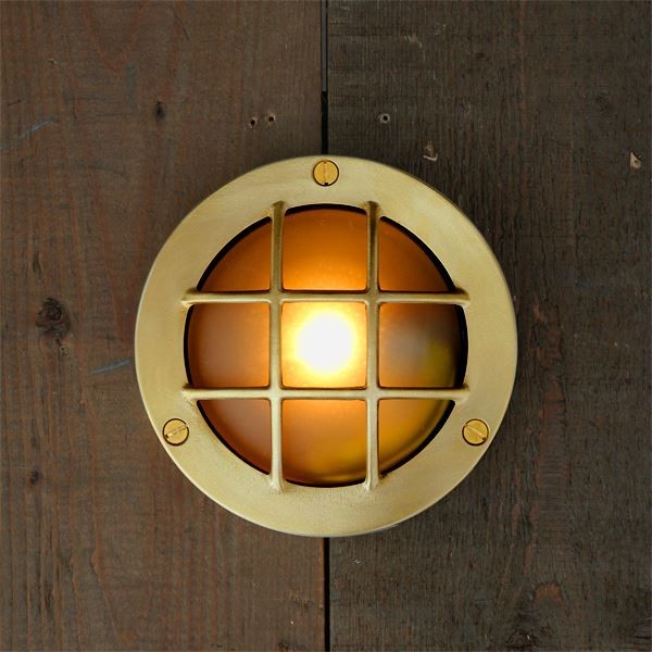 the Muara flush wall light 14cm adds a nautical charm to your home and can be used as a wall or ceiling fitting both indoors or outdoors.