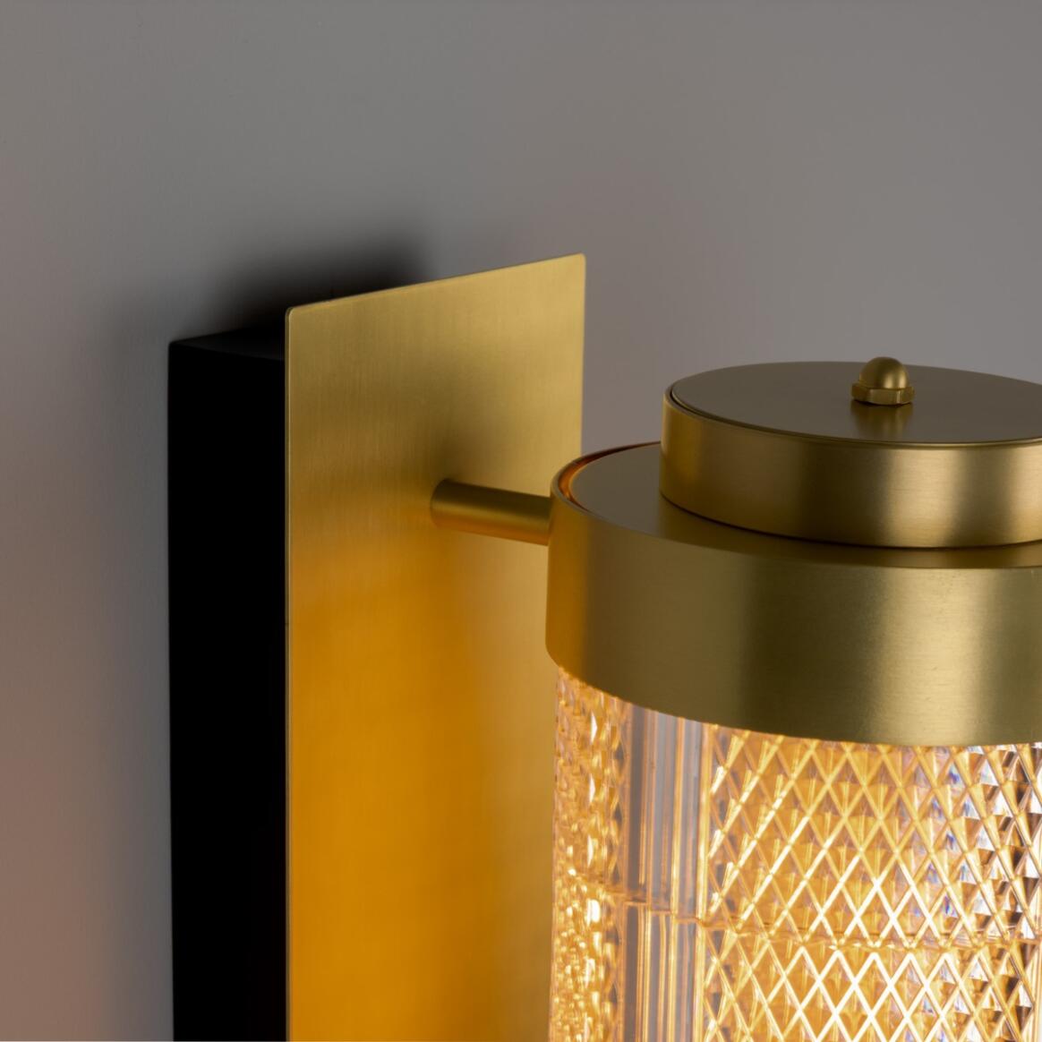Small Ashford Neo-Victorian Vertical Wall Sconce 20