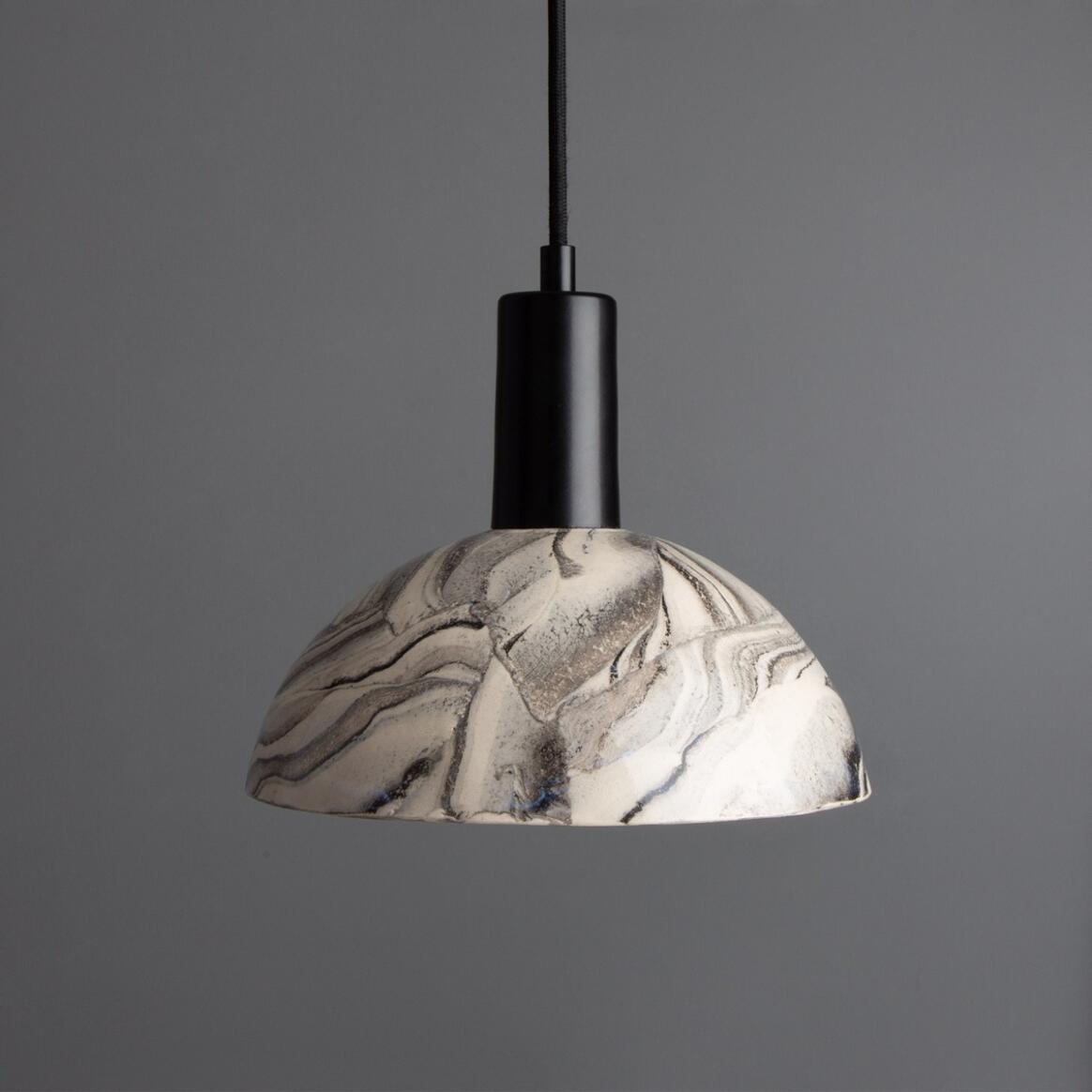Lampe à dôme en céramique marbrée Kauri 20cm main product image