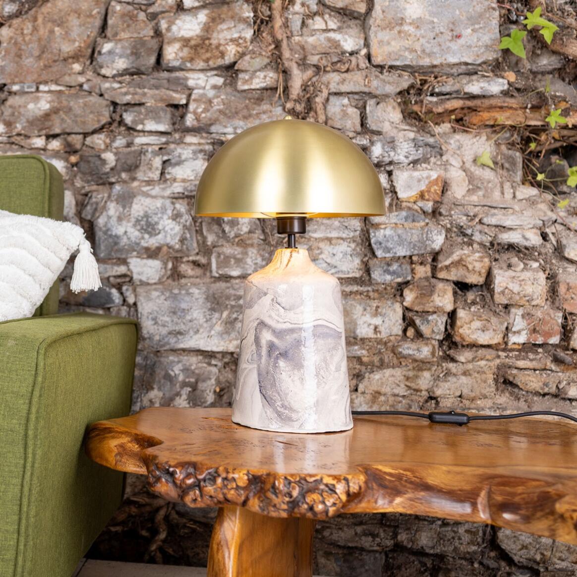 Lampe de table haute Cassia en céramique marbrée avec abat-jour dôme en laiton main product image