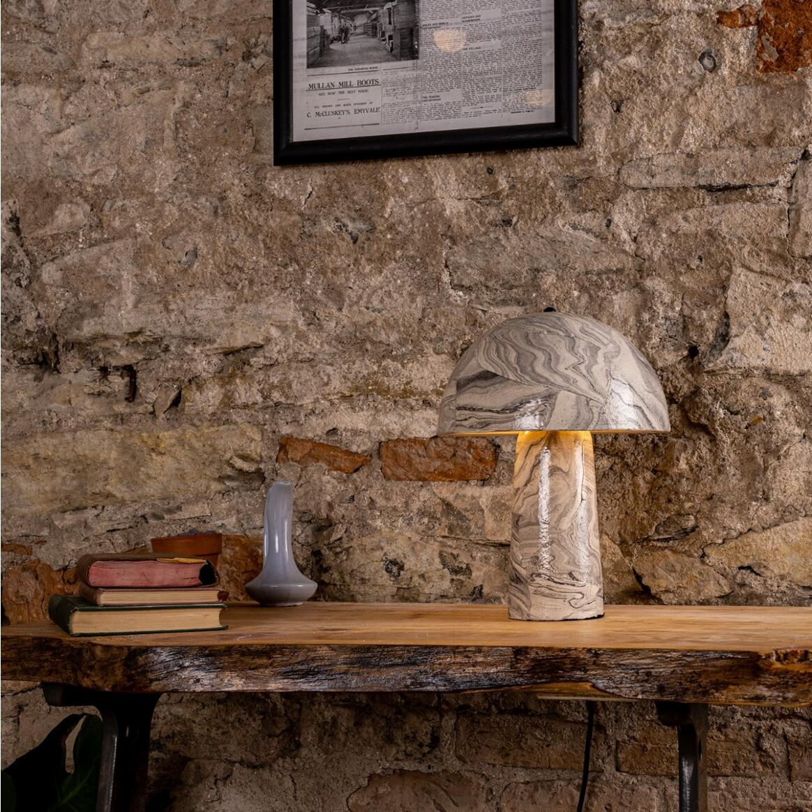 Amanita petite lampe de table champignon en céramique marbrée main product image
