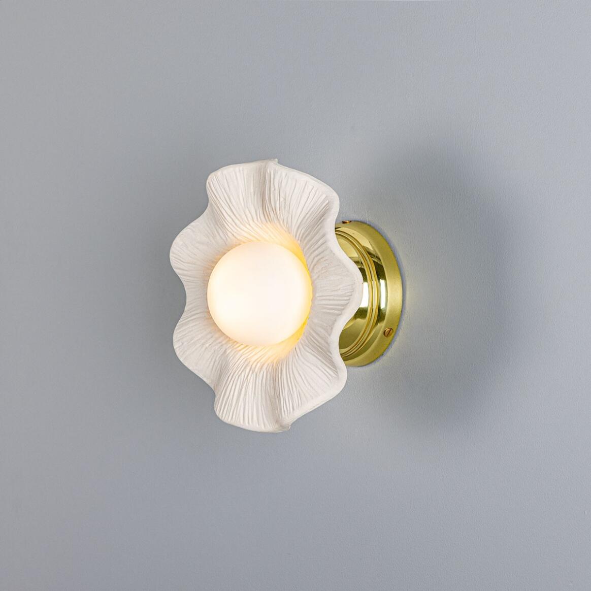 Rivale Wall Sconce with Wavy Ceramic Shade, Matte White Striped main product image