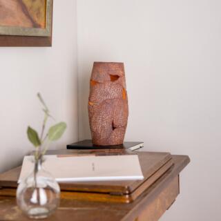 Lampe de table Carya en céramique, luminaire rustique, rouge fer