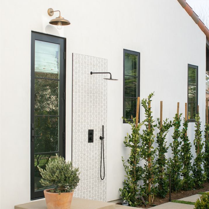 Darya-outdoor-wall-light-mounted-above-door