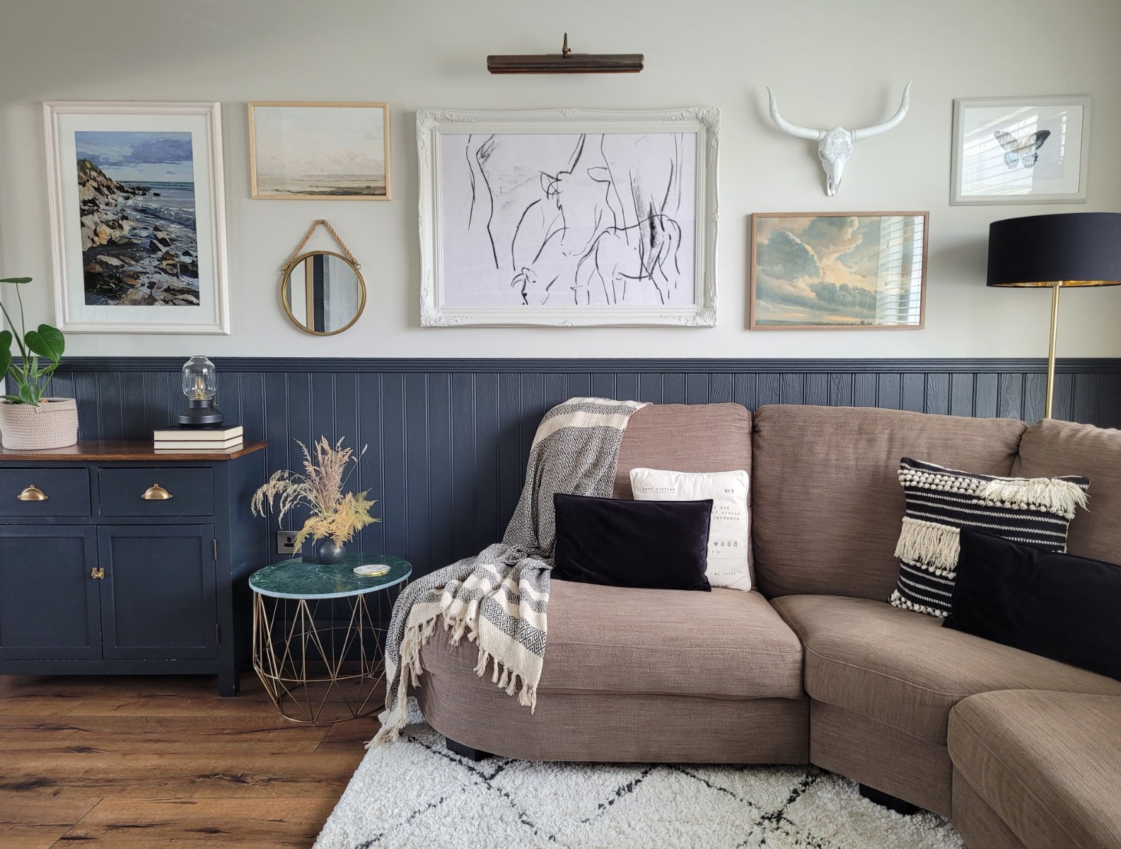 Belfast picture light in residential home