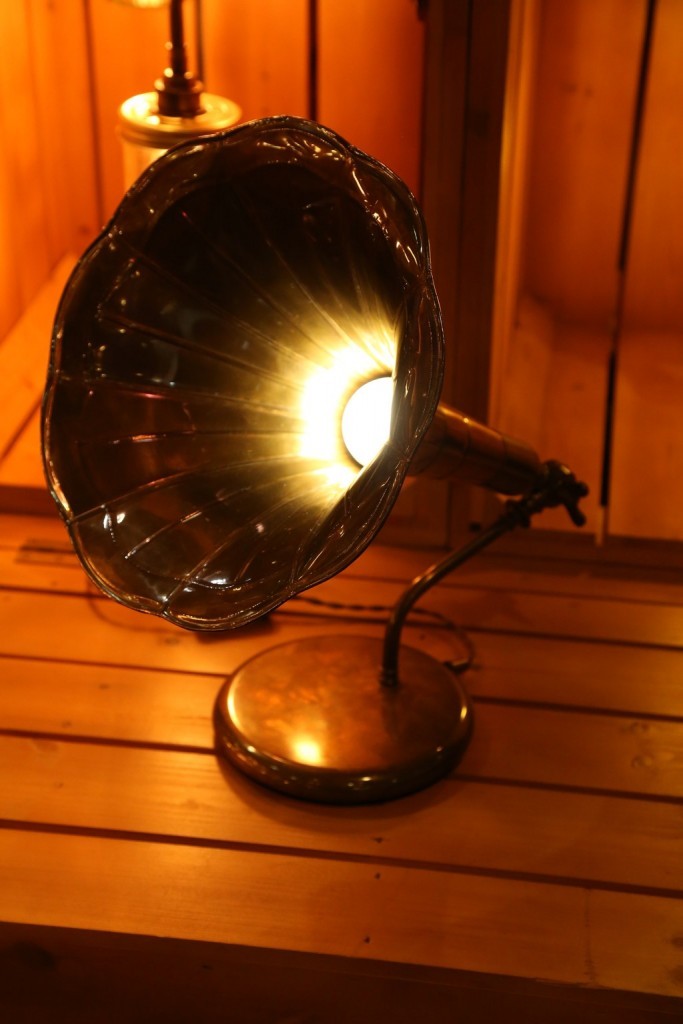 Mullan Lighting showcased their Gramophone table lamp at MAISON&OBJET Paris. This table lamp has an industrial style.